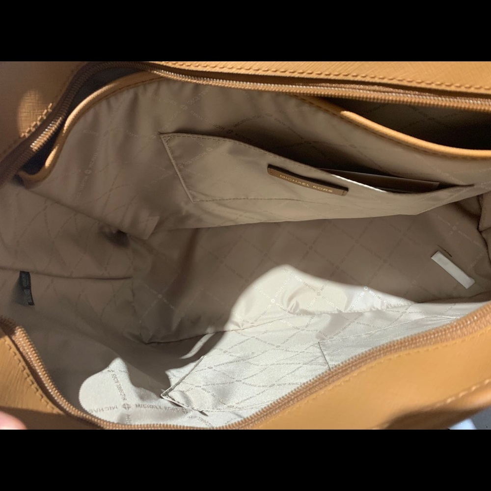 Michael kors brown large laptop tote - Picture 7 of 7